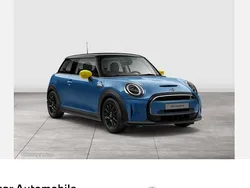 Blau Gebraucht 2023 Mini Cooper Essential Kleinwagen | 22.980 € (Fairer Preis)