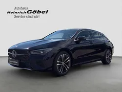 Schwarz Gebraucht 2024 Mercedes CLA180 Shooting Brake Progressive Kombi | 32.900 € (Etwas zu teuer)