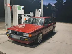Rot Gebraucht 1986 Audi 80 Limousine | 13.000 €