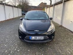 Schwarz Gebraucht 2011 Ford Fiesta Trend Limousine | 2.290 € (Superpreis)