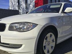 Weiß Gebraucht 2010 BMW 116 Sport Line Kleinwagen | 1.990 € (Guter Preis)