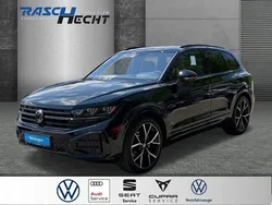 Grenadillschwarz metallic Gebraucht 2024 VW Touareg R-line SUV | 79.790 € (Teuer)