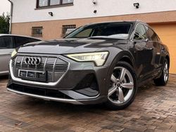 Grau Gebraucht 2020 Audi e-tron Sportback S-Line SUV | 27.700 € (Guter Preis)