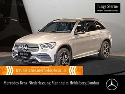 Mojavesilber Gebraucht 2021 Mercedes GLC300e AMG SUV | 44.890 €