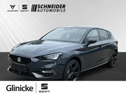 Grau Gebraucht 2025 Seat Leon Black Edition Limousine | 43.160 €
