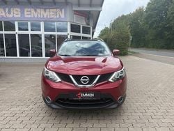 Rot Gebraucht 2015 Nissan Qashqai 360º SUV | 11.990 € (Guter Preis)