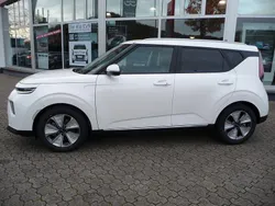 Weiß Gebraucht 2024 Kia Soul EV Inspiration SUV | 28.900 € (Superpreis)