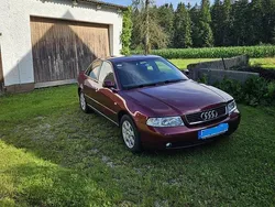 Rot Gebraucht 2000 Audi A4 Limousine | 3.500 €