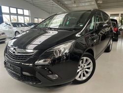 Schwarz Gebraucht 2013 Opel Zafira Tourer Active Van / Kleinbus | 9.000 € (Etwas zu teuer)