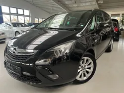 Schwarz Gebraucht 2013 Opel Zafira Tourer Active Van / Kleinbus | 9.750 € (Etwas zu teuer)
