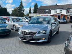 Grau Gebraucht 2017 Skoda Superb Kombi | 18.950 € (Fairer Preis)