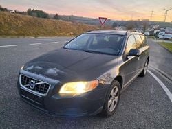 Grau Gebraucht 2010 Volvo V70 Kombi | 3.900 € (Guter Preis)