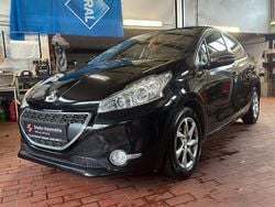 Schwarz Gebraucht 2013 Peugeot 208 Style Kleinwagen | 2.300 € (Superpreis)