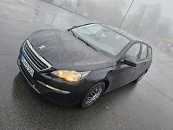 Schwarz Gebraucht 2016 Peugeot 308 Access Kombi | 5.000 € (Fairer Preis)