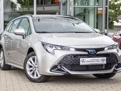 Cosmicsilber metallic Gebraucht 2024 Toyota Corolla Business Edition Kombi | 27.950 € (Fairer Preis)