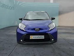 Blau Gebraucht 2023 Toyota Aygo Pulse Kleinwagen | 15.750 € (Fairer Preis)