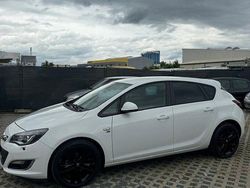 Weiß Gebraucht 2012 Opel Astra Limousine | 5.500 € (Fairer Preis)