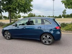 Blau Gebraucht 2020 Mercedes B200 Progressive Van / Kleinbus | 25.900 € (Fairer Preis)