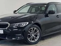 Schwarz 2 Gebraucht 2021 BMW 318 Sport Line Kombi | 19.980 € (Fairer Preis)
