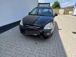 Schwarz Gebraucht 2007 Kia Carens Van / Kleinbus | 2.000 € (Guter Preis)
