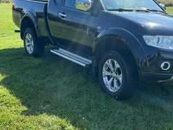 Schwarz Gebraucht 2011 Mitsubishi L200 Abholung | 11.499 €