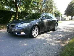 Grau Gebraucht 2009 Opel Insignia Limousine | 8.550 €