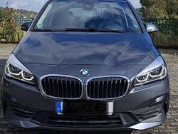 Grau Gebraucht 2020 BMW 218 Advantage Kombi | 20.499 € (Etwas zu teuer)