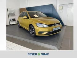 Kurkumagelb metallic Gebraucht 2017 VW Golf VII Sound Limousine | 15.450 € (Guter Preis)
