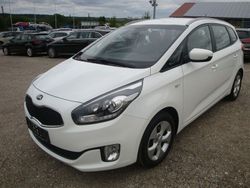 Weiß Gebraucht 2013 Kia Carens Edition 7 Van / Kleinbus | 7.950 € (Fairer Preis)