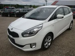Weiß Gebraucht 2013 Kia Carens Edition 7 Van / Kleinbus | 7.950 € (Guter Preis)