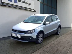Reflexsilber metallic Gebraucht 2015 VW Polo Cross Kleinwagen | 11.220 € (Etwas zu teuer)