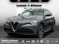Andere Gebraucht 2018 Alfa Romeo Stelvio Lusso SUV | 26.990 € (Etwas zu teuer)