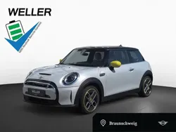 White silver (silber) Gebraucht 2022 Mini Cooper SE Kleinwagen | 17.480 € (Guter Preis)