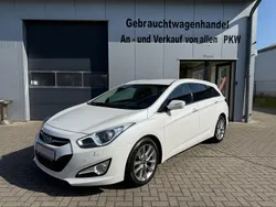 Weiß Gebraucht 2014 Hyundai i40 Edition Kombi | 8.900 € (Etwas zu teuer)