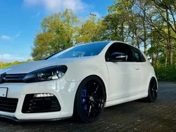 Weiß Gebraucht 2012 VW Golf VII R Limousine | 21.999 €
