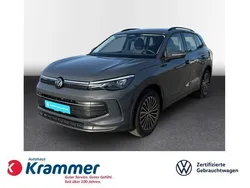 Grau Gebraucht 2024 VW Tiguan IQ Drive SUV | 39.140 € (Guter Preis)