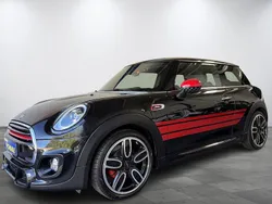 Schwarz Gebraucht 2018 Mini John Cooper Works Kleinwagen | 16.980 € (Fairer Preis)