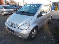 Silber Gebraucht 2002 Mercedes A160 Kleinwagen | 950 € (Guter Preis)
