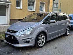 Silber Gebraucht 2011 Ford S-MAX Titanium S Van / Kleinbus | 6.800 € (Fairer Preis)