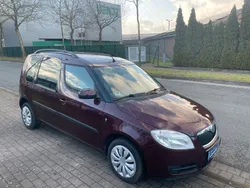 Braun Gebraucht 2009 Skoda Roomster Kombi | 4.490 € (Teuer)