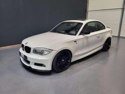 Weiß Gebraucht 2011 BMW 123 Coupé M Sport Coupé | 14.950 €