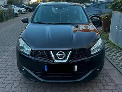 Schwarz Gebraucht 2013 Nissan Qashqai SUV | 10.000 € (Etwas zu teuer)