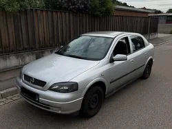 Silber Gebraucht 2003 Opel Astra Limousine | 2.000 € (Fairer Preis)