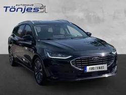 Obsidianschwarz (metallic) Gebraucht 2023 Ford Focus Titanium X Kombi | 27.980 € (Etwas zu teuer)