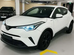 Weiß Gebraucht 2020 Toyota C-HR Business Edition SUV | 24.800 €