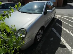 Silber Gebraucht 2005 VW Polo Kleinwagen | 450 €