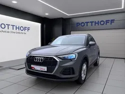 Chronosgrau metallic Gebraucht 2022 Audi Q3 Ambiente SUV | 31.750 € (Fairer Preis)