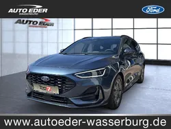 Chromablau metallic Gebraucht 2023 Ford Focus ST-Line Kombi | 26.400 € (Fairer Preis)