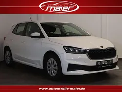 Weiß Gebraucht 2022 Skoda Fabia Kleinwagen | 12.400 € (Superpreis)