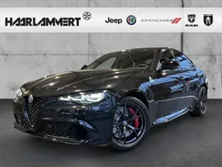 Metallic Neu 2025 Alfa Romeo Giulia Quadrifoglio Limousine | 96.559 € (Teuer)